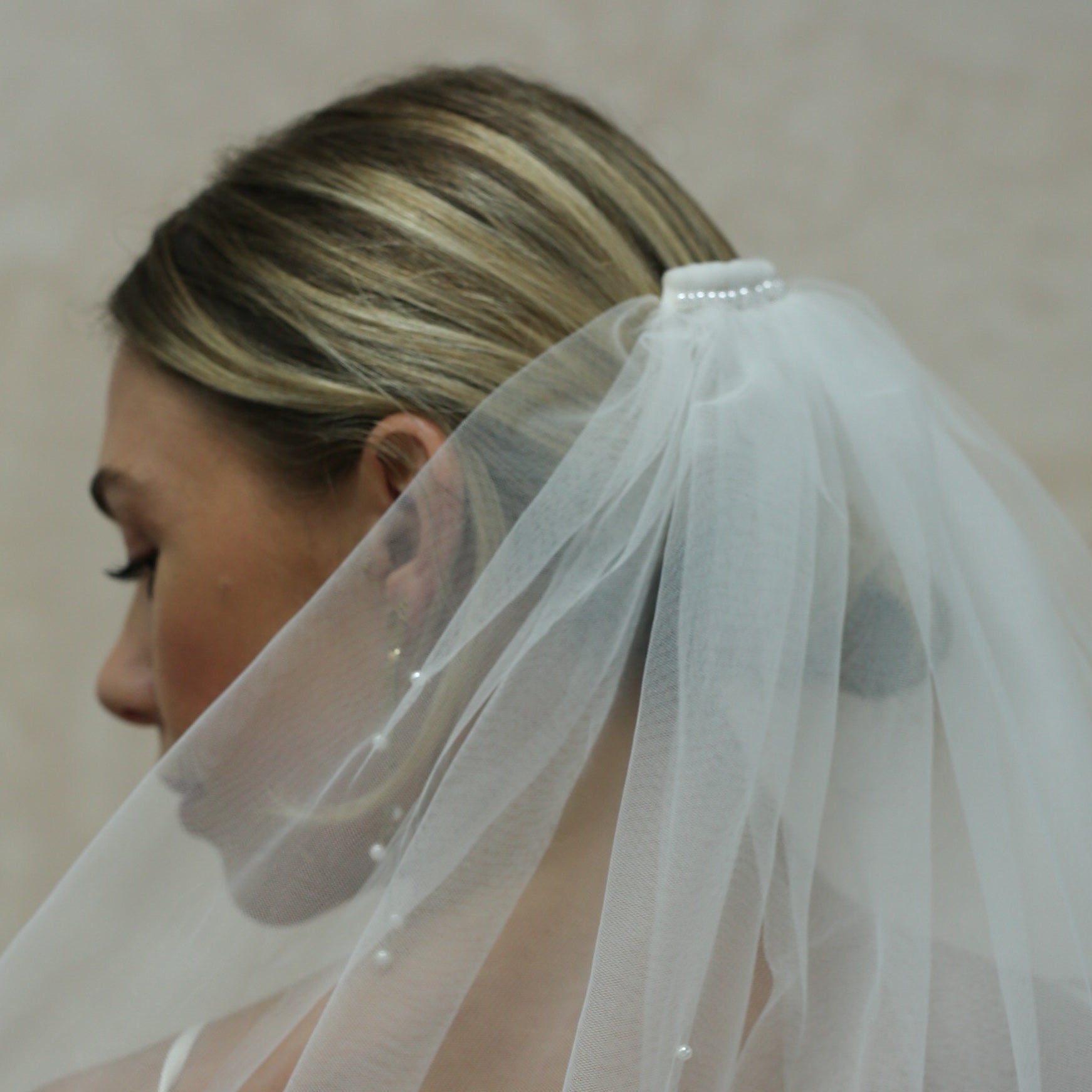 Mixed Pearl Veil