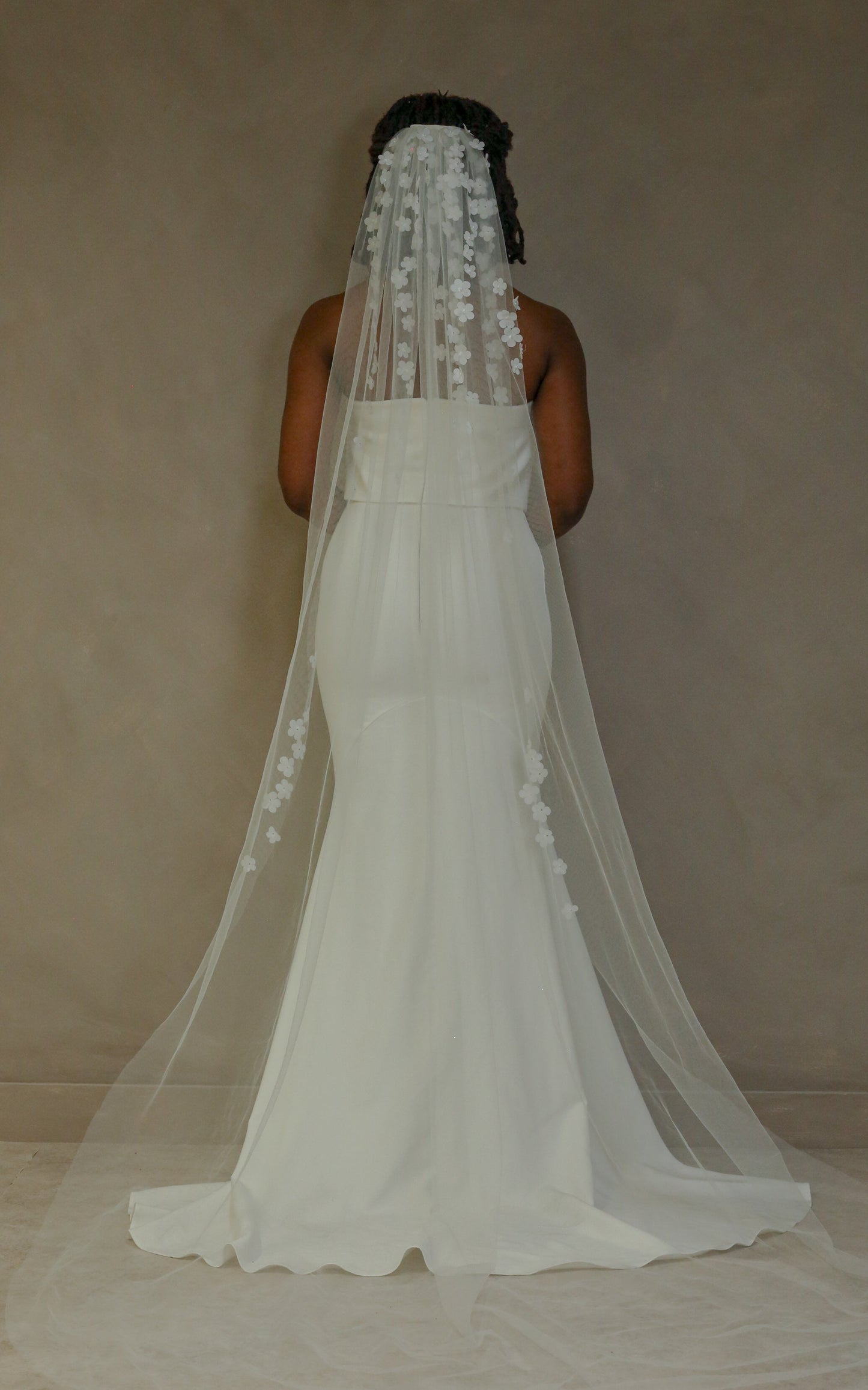 Petal Top Veil