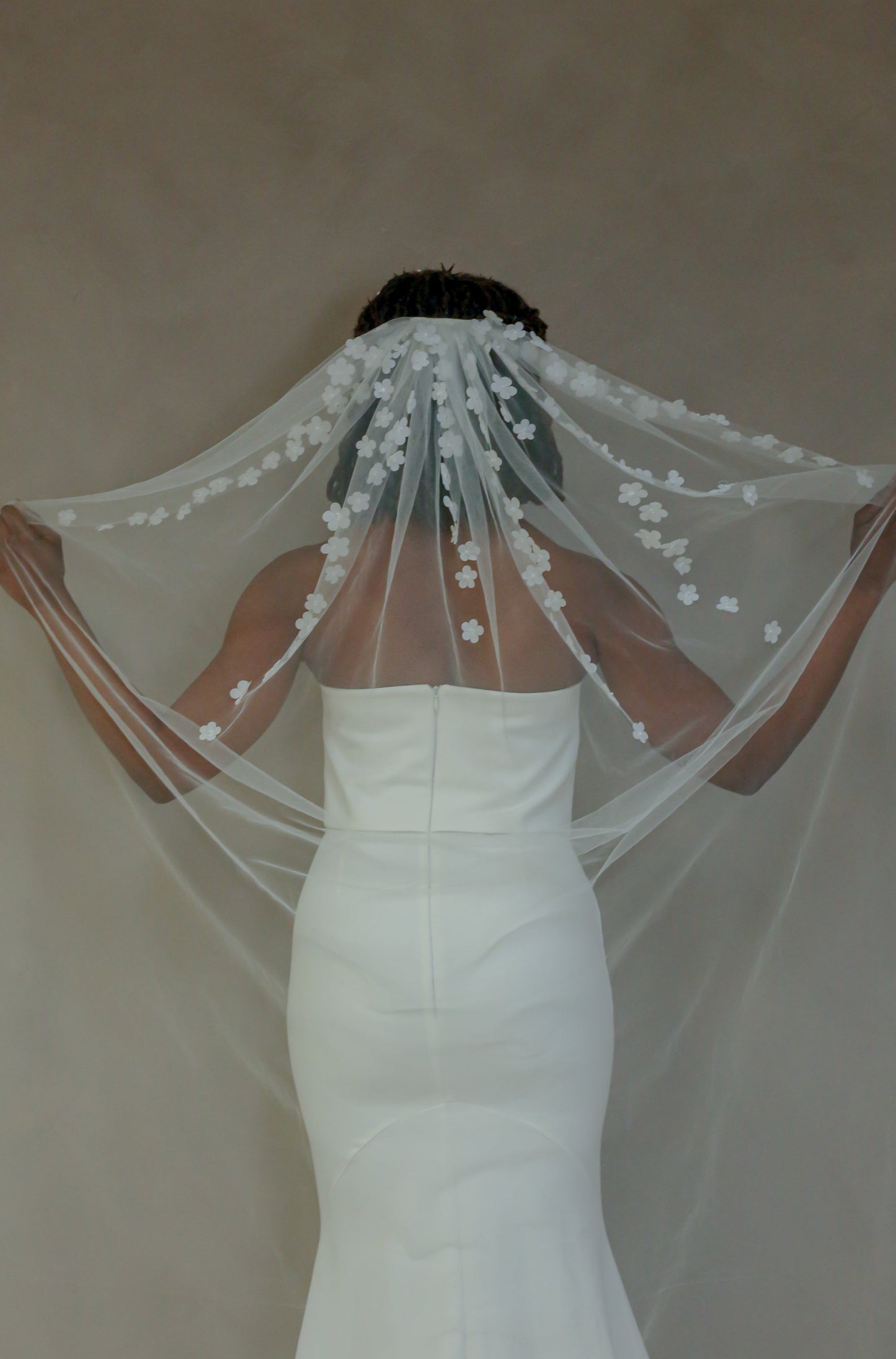 Petal Top Veil