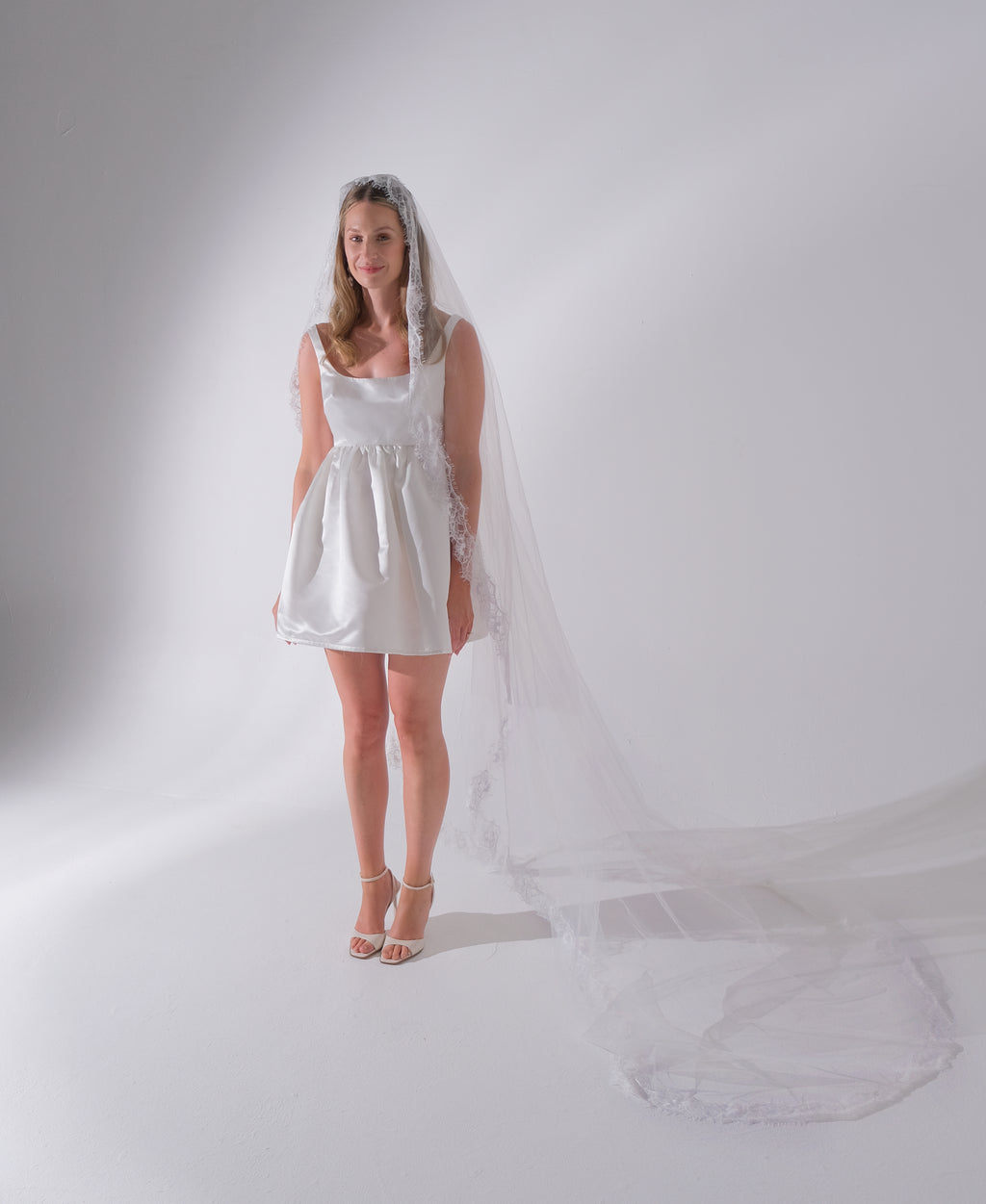 Poppy Mantilla Veil