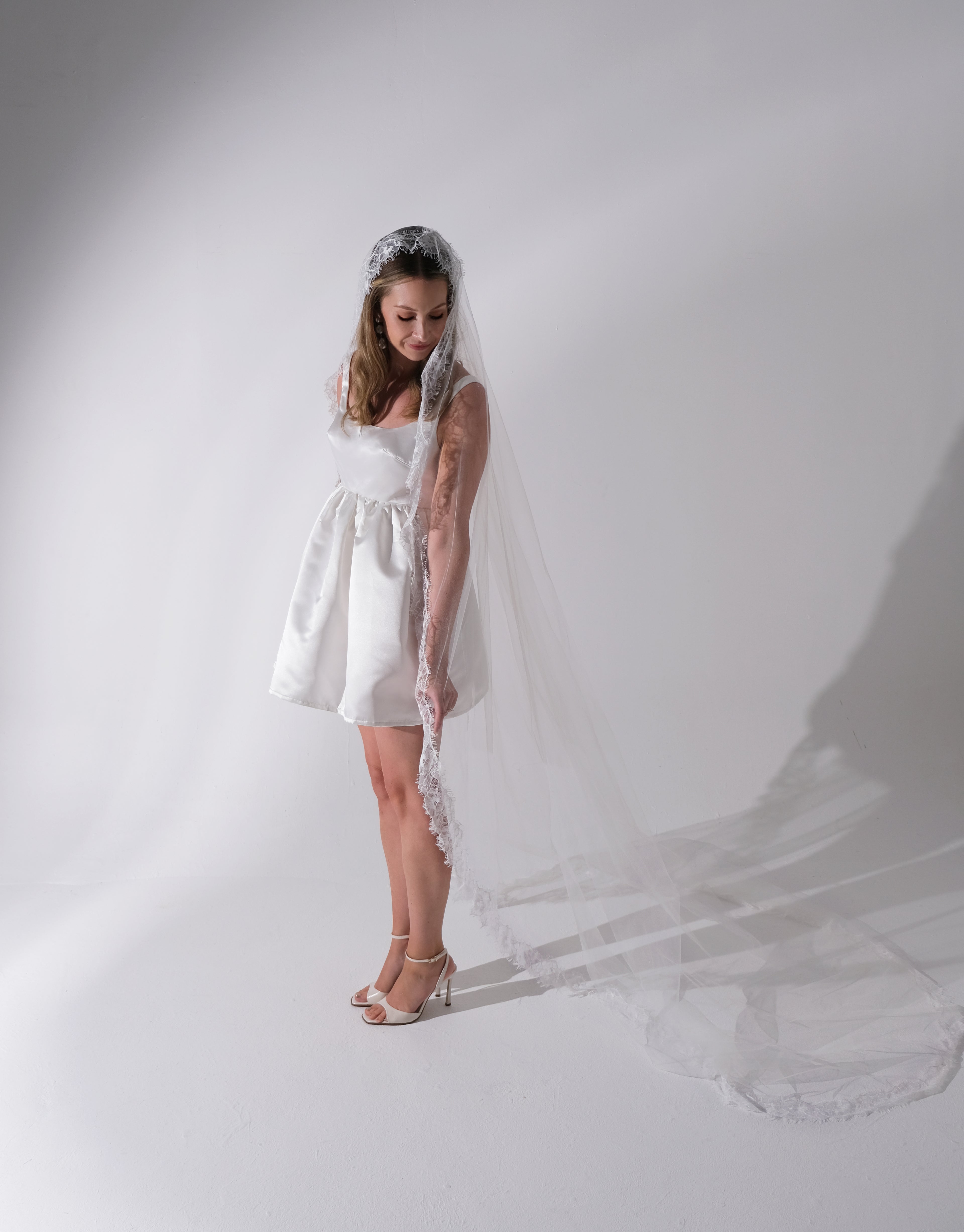 Poppy Mantilla Veil